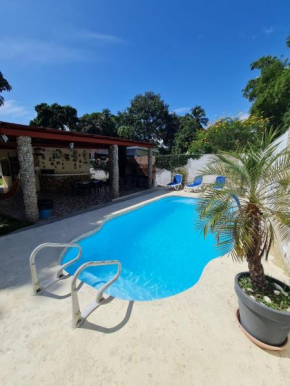 Sunrise Hostel Farallon
